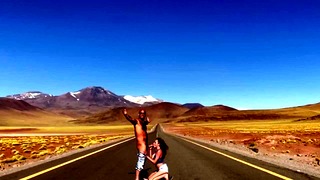 Je Le Suce Et Avale Tout Son Sperme En Plein Milieu De La Route Au Chili