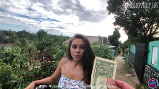 ロシアの売春婦Lolly_lipsが1ドルで犯される