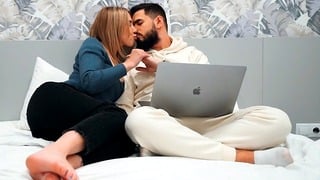 Perfect Babe Seduces A Virgin Man On First Date – Sperm In Vagina