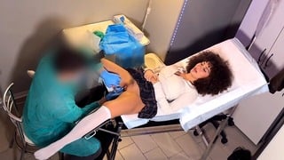 She gets CREAMPIE INSIDE by her gynecologist.  Her pussy wet and ready to be fucked!